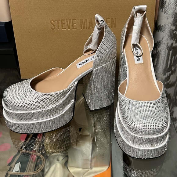Steve Madden Charlize-R Rhinestones #8.5 - Picture 9 of 13